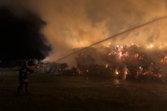 20190821_Strohballenbrand_02_Bomhoff