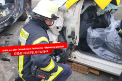 feuerwehr-kraefte-aus-allen-ortswehren-in-technischer-hilfeleistung-geschult-2026-04-18-2